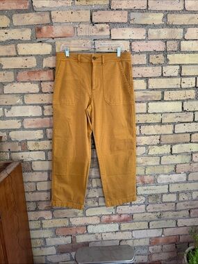 GAP Women's Straight-Leg cropped Trousers in Mustard Yellow